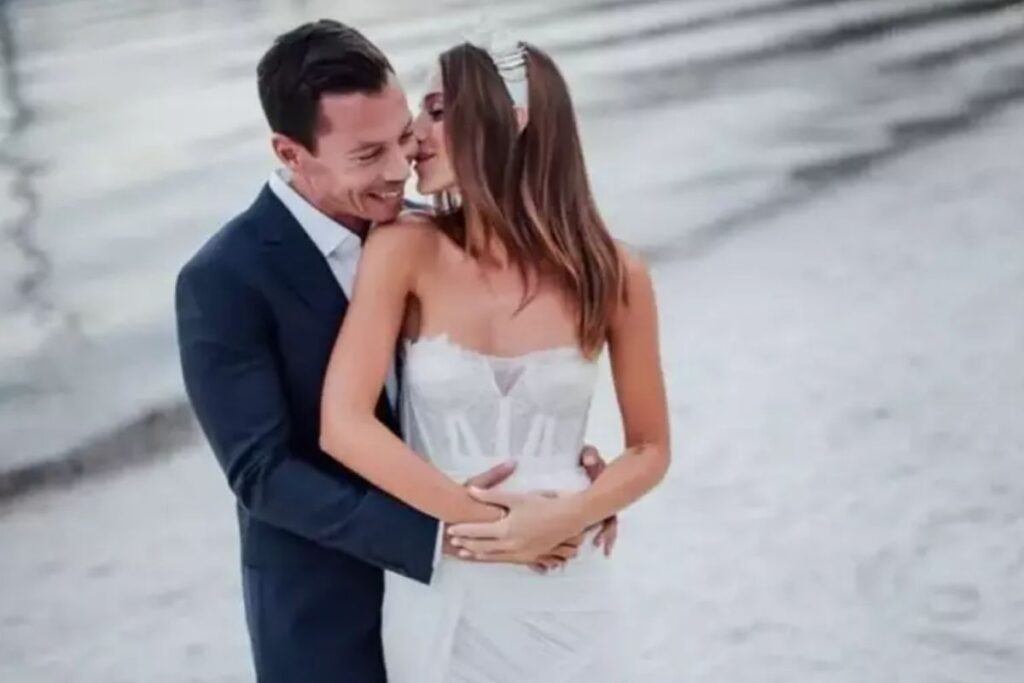 dugunleri 3 gun suren is insani emre kutuk ve ece kamcili ayrilik karari aldi ry5DVtKY