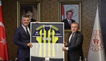 fenerbahce baskani sadettin sarandan spor bakani osman askin baka ziyaret cmP4VCyr