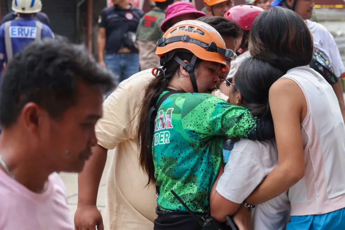 filipinlerde 69luk deprem meydana geldi en az 69 kisi hayatini kaybetti 0 yqAy2Nit