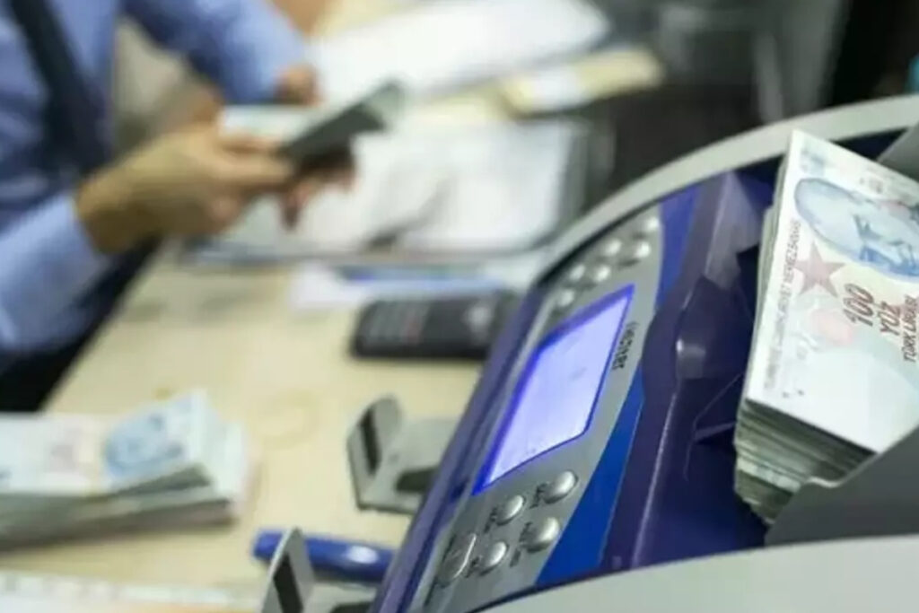 hazine kefaletiyle kullandirilan kredi tutari 9657 milyar lirayi asti vIPaC2Ok