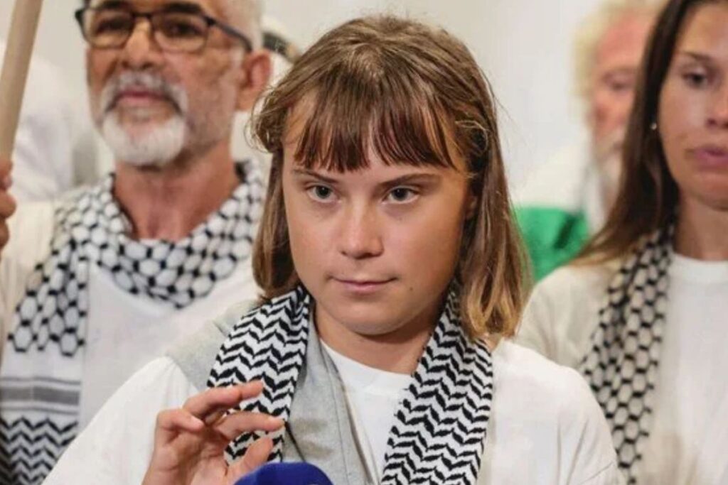 israil sumud filosundaki aktivist greta thunbergi yunanistana sinir disi etti gozumuzun onunde bir milleti faa8pn2y