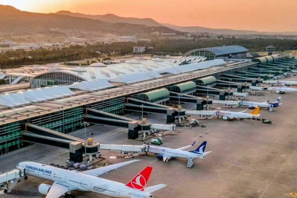 izmir adnan menderes havalimaninda 4 bin 320 metrekarelik arazi satisa cikariliyor 3XajHq7l