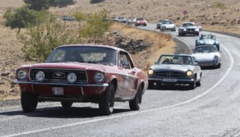 klasik otomobil tutkunlari belcikadan gobeklitepeye geldi 2jd2GGML