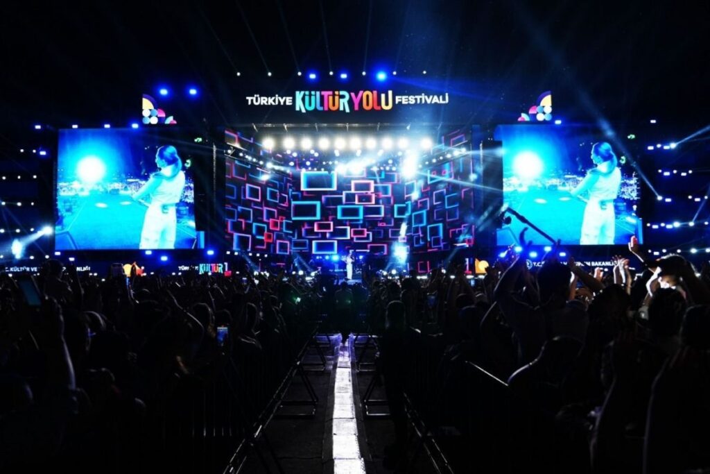 malatya kultur yolu festivali basladi 9 gun boyunca cesitlik etkinlikler duzenlenecek ubLFjNec