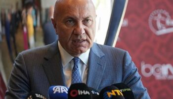 samsunspor baskani yuksel yildirimdan fenerbahcenin eski baskani ali koc sozleri etrafinda cok cakal vardi jFpX6a4p