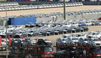 tarife savaslari turkiyeyi vurdu abdnin ek tarifeleri motorlu tasit ve yan sanayi ihracatinda kayip rkcvx6ra