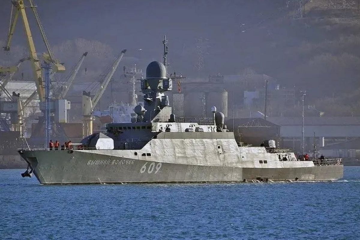 ukrayna dronelarindan kacan rus savas gemisi vyshny volochek turk tankeri nazana carpti 0 D4XQvmDs