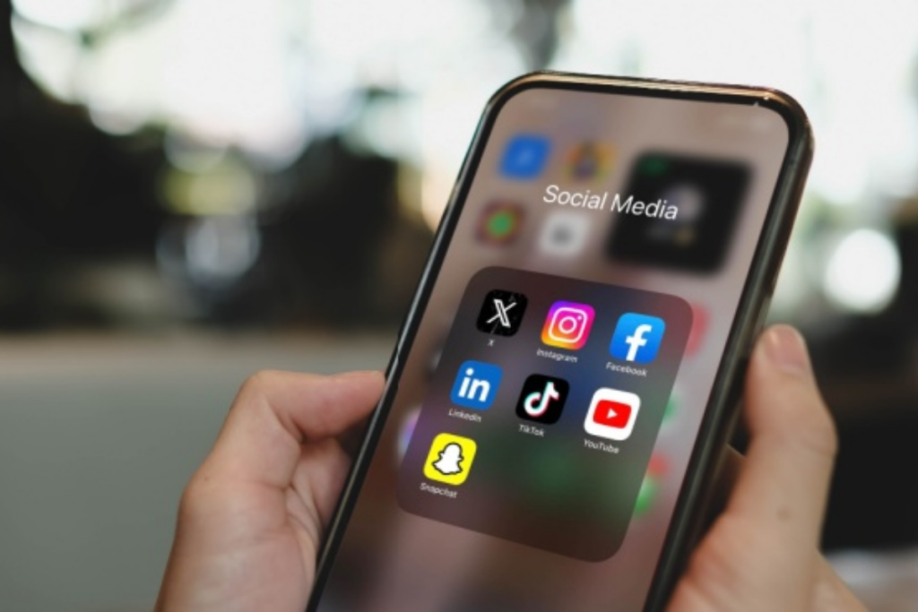 2024 yili verilerine gore x meta google ve tiktok gibi yabanci platformlara turkiyeden reklam XGB742Fv