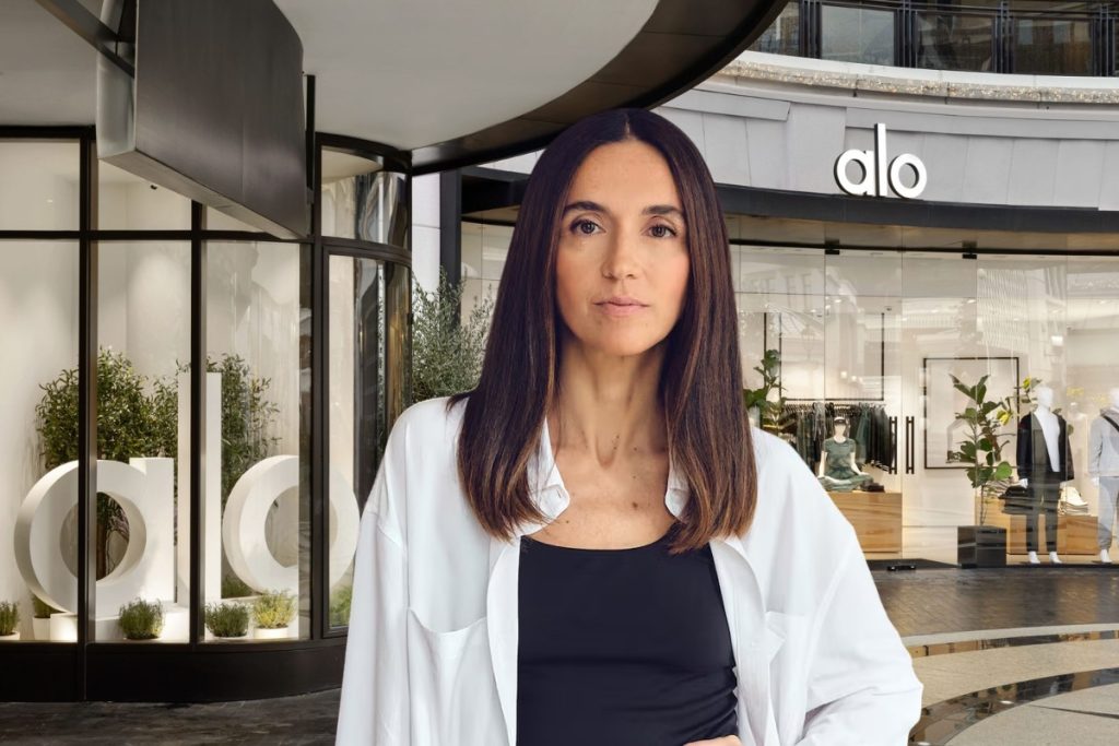 2024un sonunda turkiyeye de giren luks spor giyim markasi alo yoga diorun genel muduru XzmkOvz1