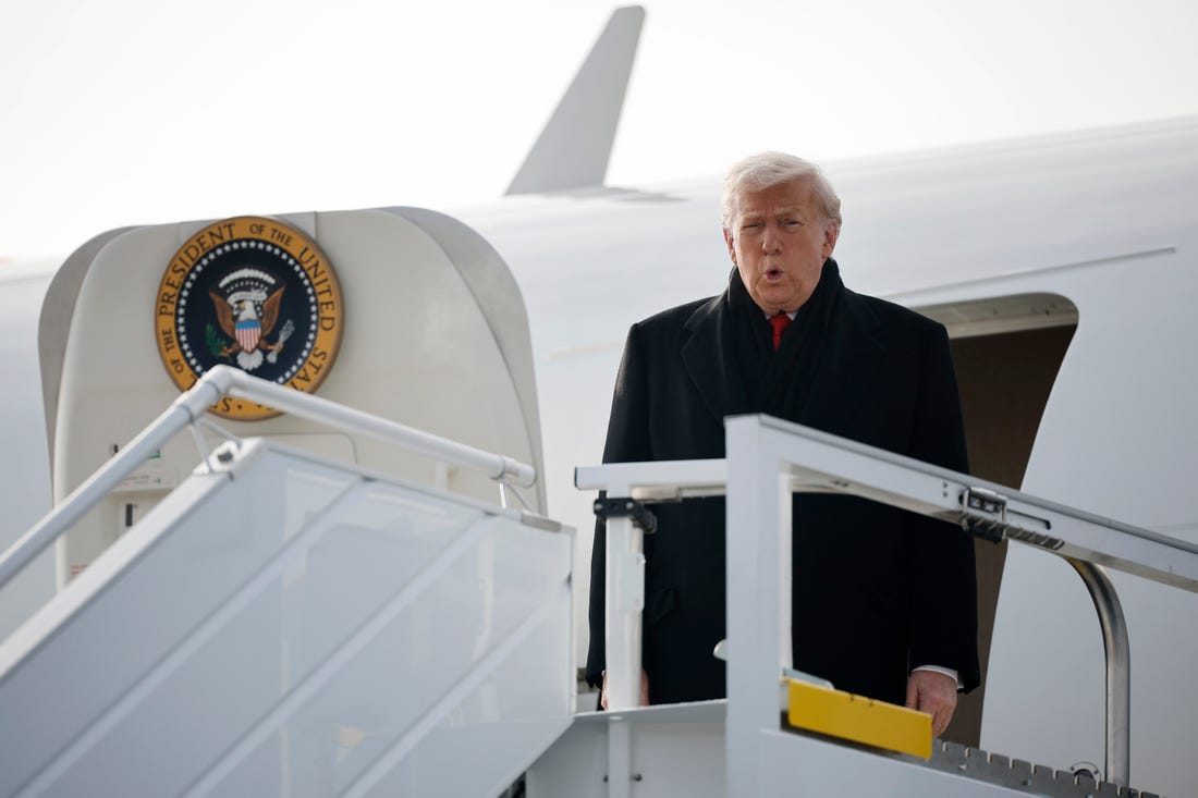 ABD Başkanı Donald Trump, Air Force One'ın arızasının ardından Davos'a Air Force Two ile gitti 1 abd baskani donald trump air force onein arizasinin ardindan davosa air force two ile AshFnLpa