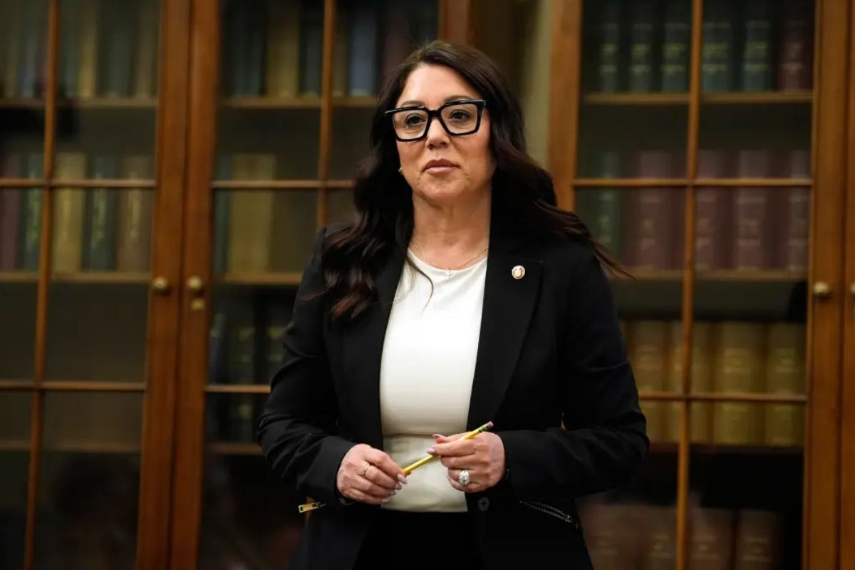 abd calisma bakani chavez deremerin astiyla yasak ask yasadigi ileri suruldu hakkinda sorusturma baslatildi 4 8ibThmd1