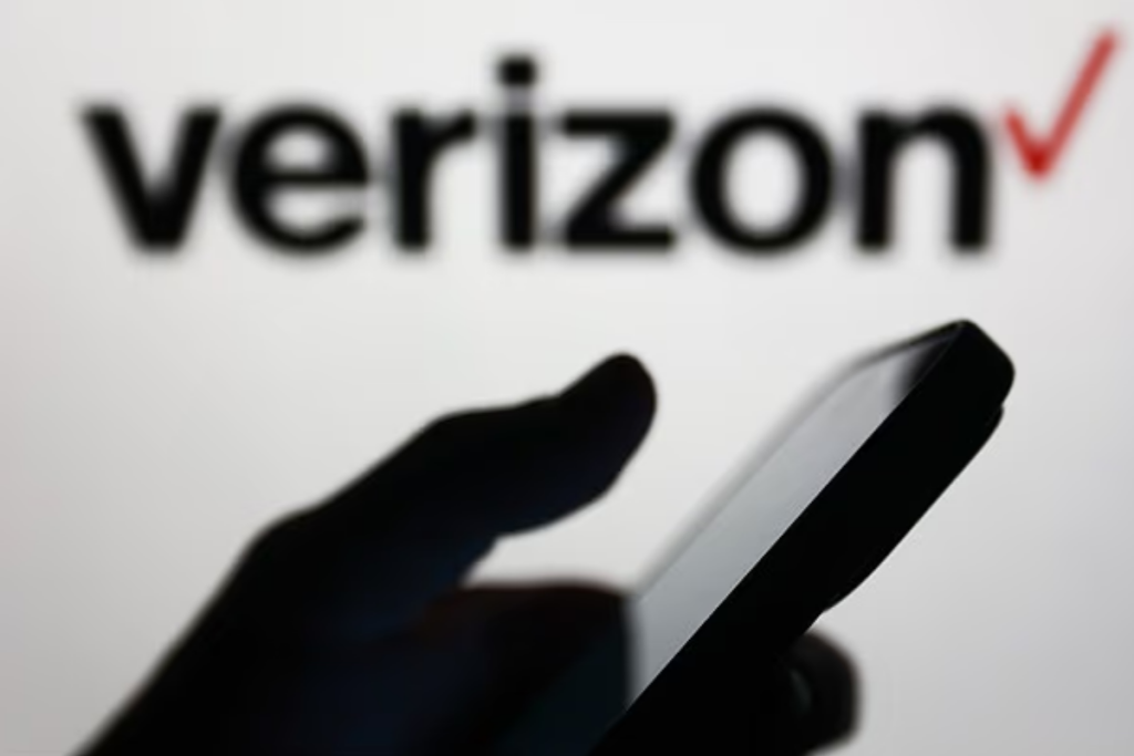 abdnin en buyuk mobil operatorlerinden verizon coktu on binler internetsiz kaldi P8gWCcwB