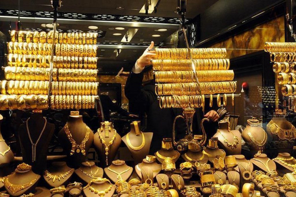 altin rekor seviyelerin ardindan gelen k r satislari ve abdden gelen daha yumusak jeopolitik mesajlarla JlZITVkC