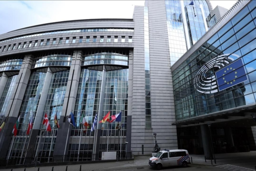 avrupa parlamentosu yeni tarife kararinin ardindan ab abd ticaret anlasmasini onaylamayacak tbpBqdWu