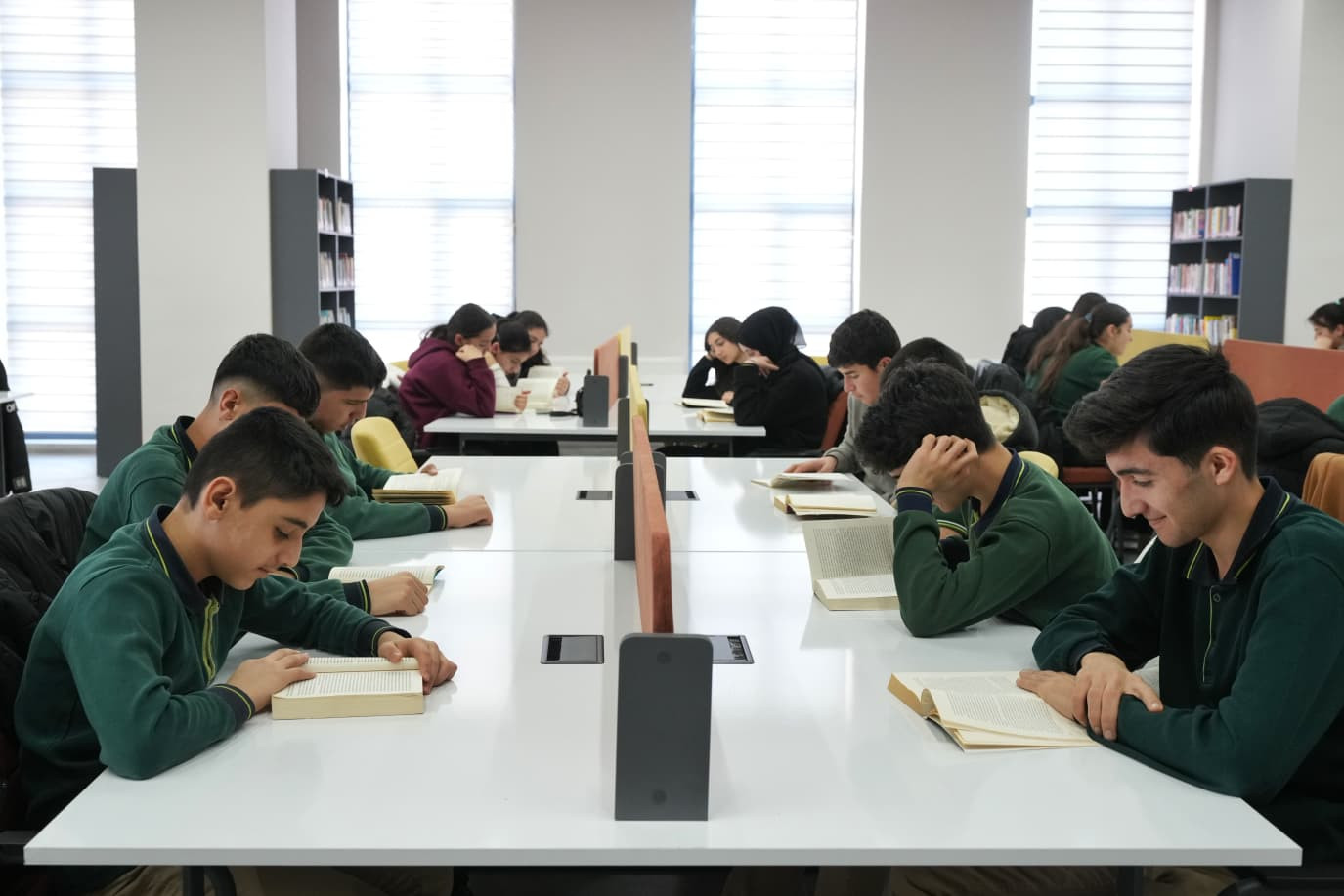 bakan ersoy son 8 yilda 221 yeni kutuphanenin hizmete acildigini duyurdu 5 qKD8pkRX