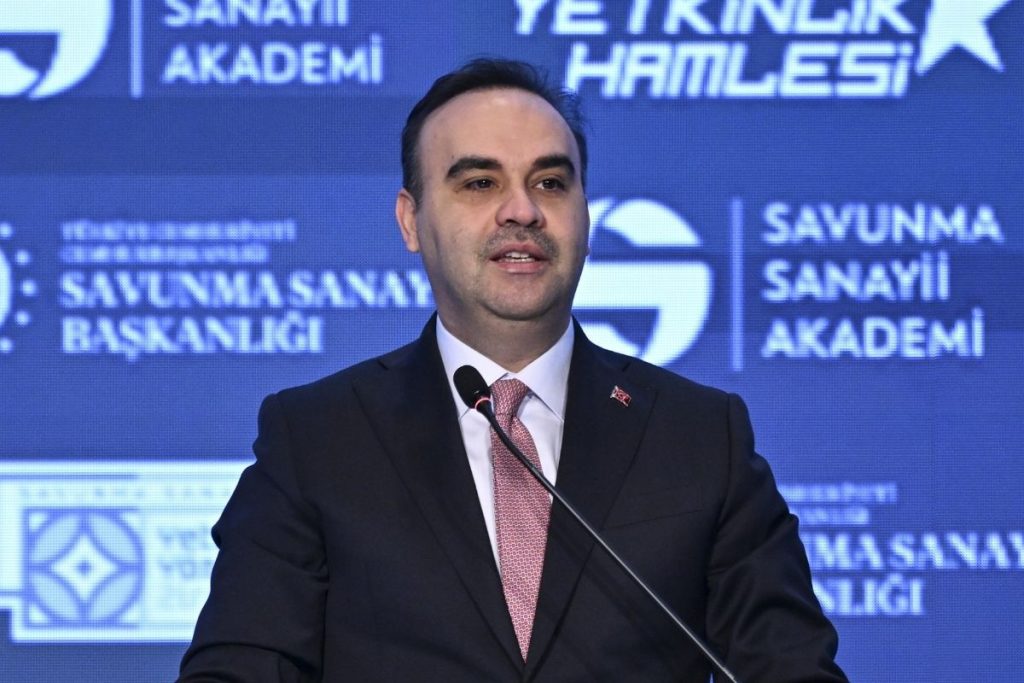 bakan kacir organize sanayi bolgesi sayisinin 373e yukseldigini duyurdu FMKfkRPP