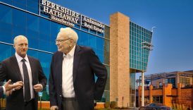 Berkshire Hathaway’de yeni CEO Greg Abel’in maaşı Warren Buffett’ı 250’ye katladı 4 berkshire hathawayde yeni ceo greg abelin maasi warren buffetti 250ye katladi SVzmAWga