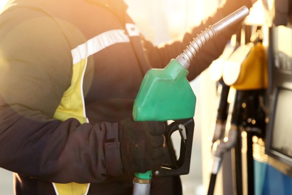 brent petrol ve kur etkisiyle motorine 108 liralik zam bekleniyor dB11tup7