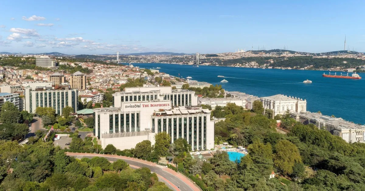 Civangate skandalında 'Rüşvetin belgesi mi olur' sözüyle tanınan iş insanı Selim Edes için Boğaz manzaralı 5 yıldızlı otelde taziye düzenlendi 2 civangate skandalinda rusvetin belgesi mi olur sozuyle taninan is insani selim edes icin bogaz IK5UdczR