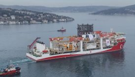 derin deniz sondajgemisiyildirim istanbul bogazindan gecti m92V6Cn8