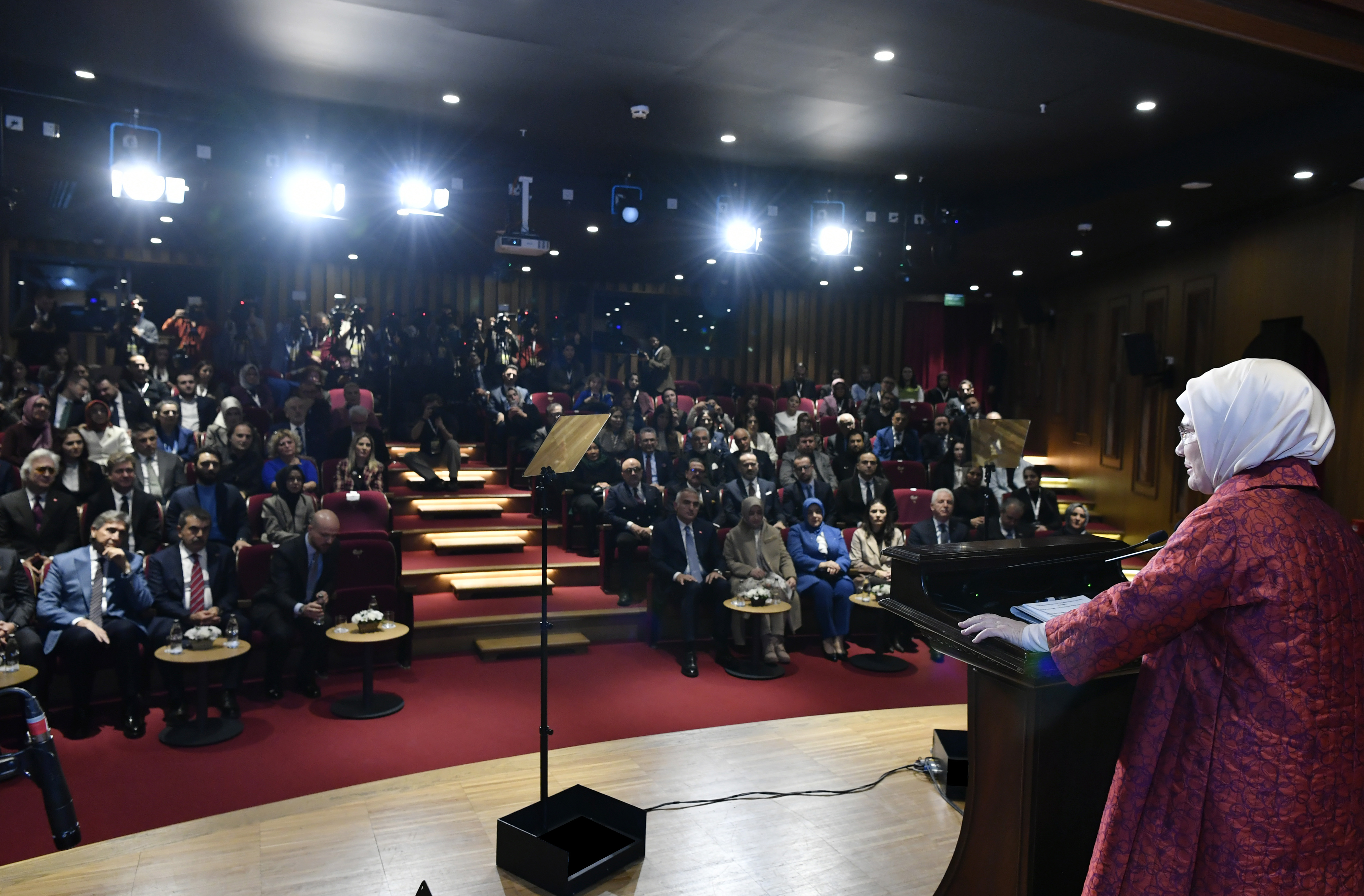 emine erdogan palet turk muzigi ilkokulunu ziyaretinde konustu 2 gfV2SSTR