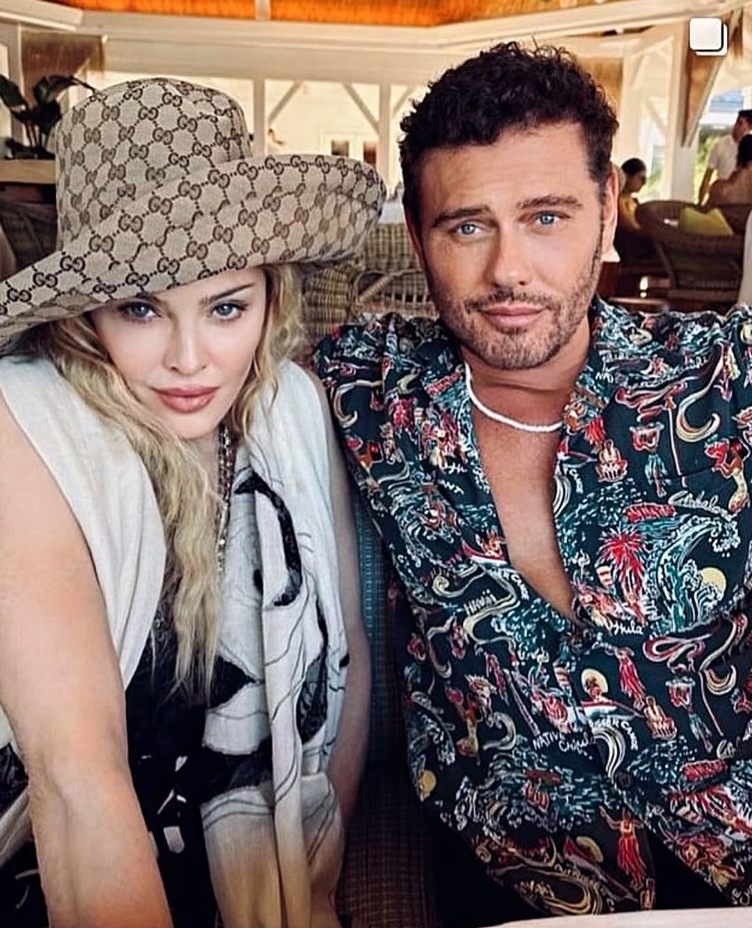 ertugrul ozkok madonnanin dolcegabbana reklam filmini ve girisinde mert alasin ismine neden yer verdigini vrNash3U