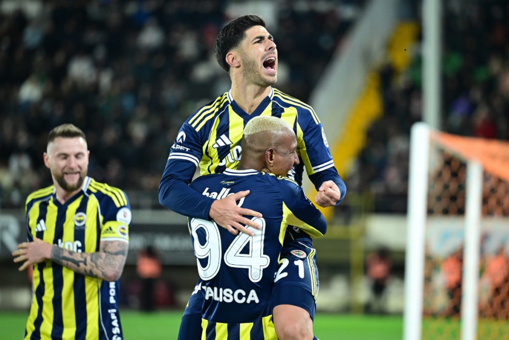 fenerbahce 2 kez geriye dustugu macta alanyasporu maglup etti GQelSnWZ