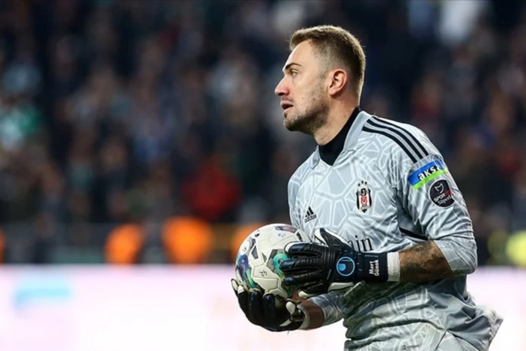 fenerbahce 36 yasindaki mert gunok ile 25 yillik sozlesme imzaladi pjgdZ58E