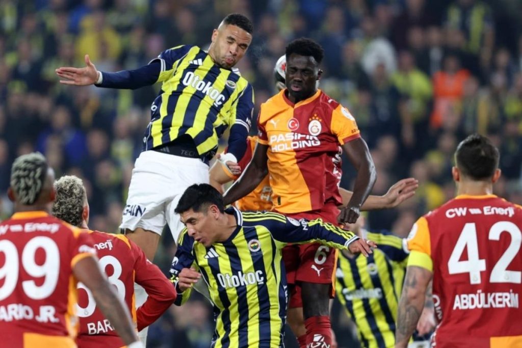 fenerbahce galatasaray derbilerinde son 11 sezonda yabanci futbolcular skora damga vurdu 2gADGnpy