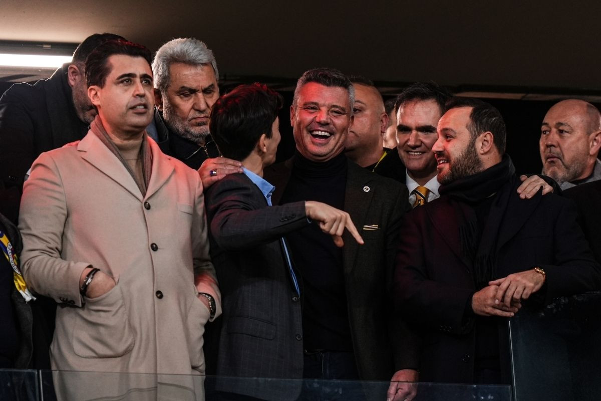 fenerbahce super kupa finalinde galatasarayi maglup etti 206nci yabanci futbolcusu guendouzi ilk derbisinde gol Zzwm8s2d