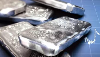 gumus fiyatlari beklentileri asarak 103 dolari gordu yukseliste jeopolitik riskler ve trump etkisi one imiANwcx