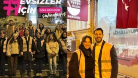 hakan sabanci evsizlere yardim icin sokaga cikarak corba dagitti 3EVKYUOY