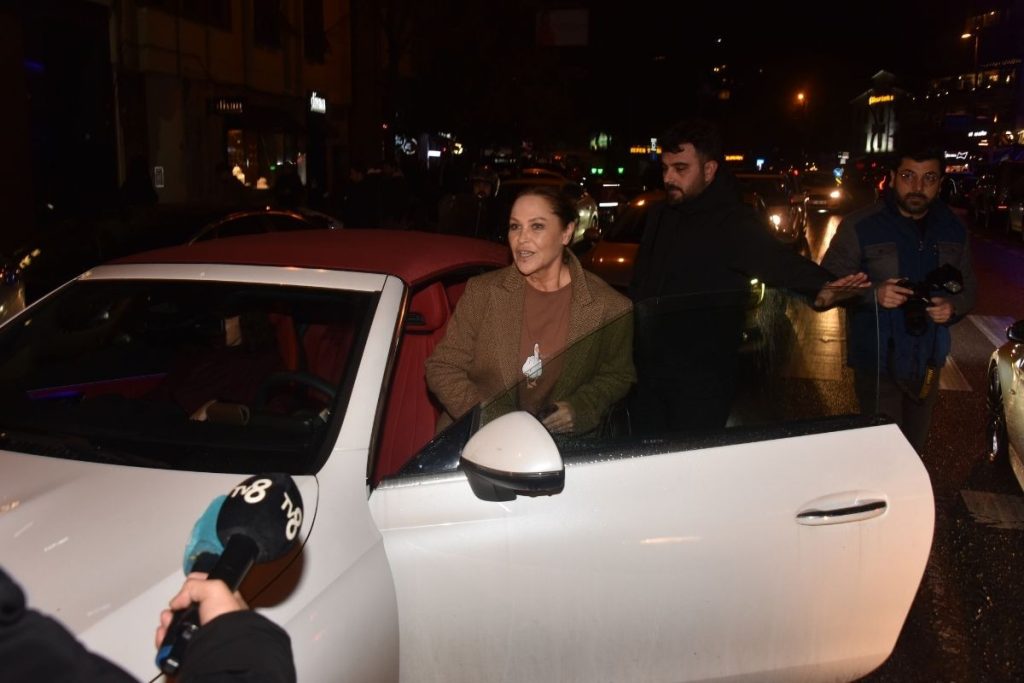 hulya avsardan tarkana zehra minneti beni utandirdi dtC1fbpv