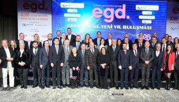 is dunyasi ve ekonomi basini istanbulda yeni yil bulusmasinda bir araya geldi MNtcMWEX