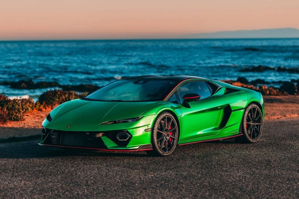 italyan luks spor otomobil ureticisi lamborghini 2025 yilinda arac teslim sayisi ile rekor kirdi G5nMyG4y