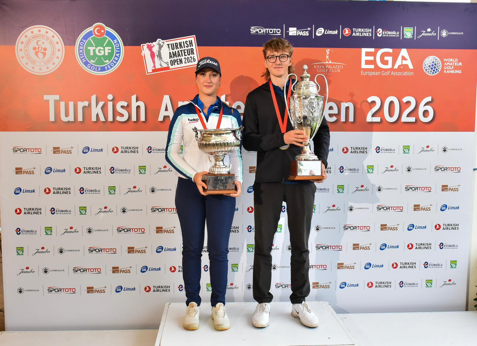 koc holding onursal baskani rahmi kocla her yilin ilk gunu antrenman maci yapan milli kWDsvTQT