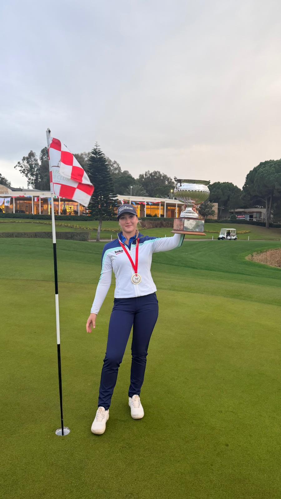 koc holding onursal baskani rahmi kocla her yilin ilk gunu antrenman maci yapan milli wSE12SPp