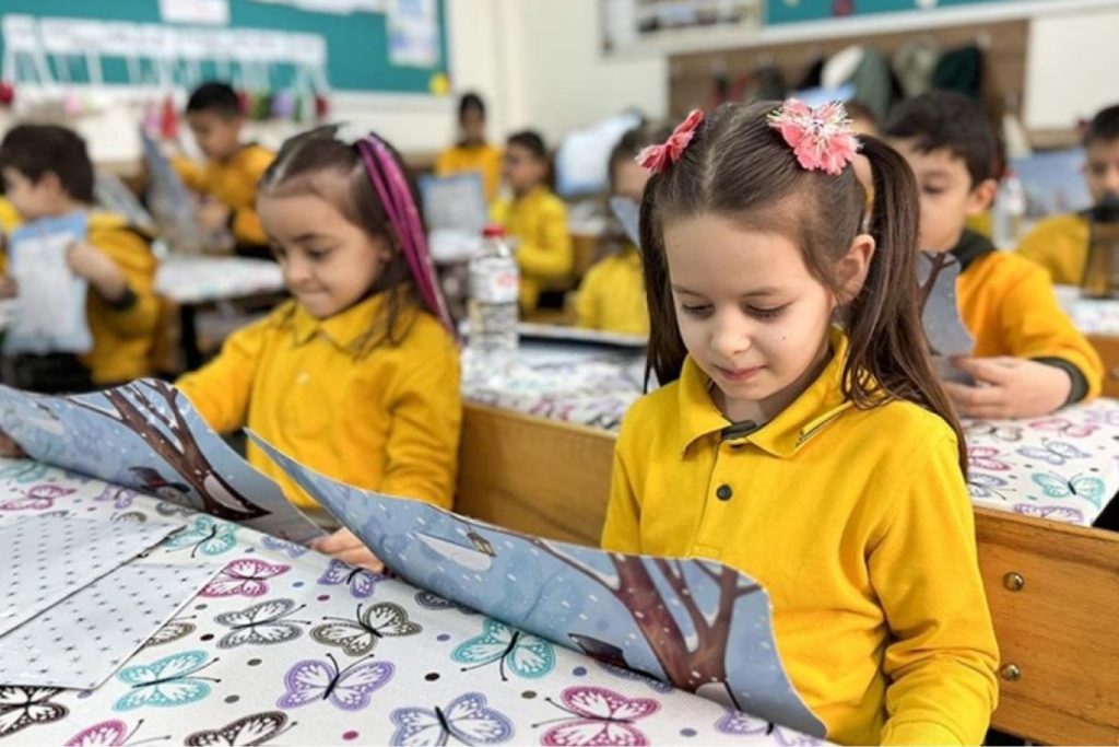 milli egitim bakanligindan yariyil tatili icin her kademeye ozel yayin AmL1QPZu