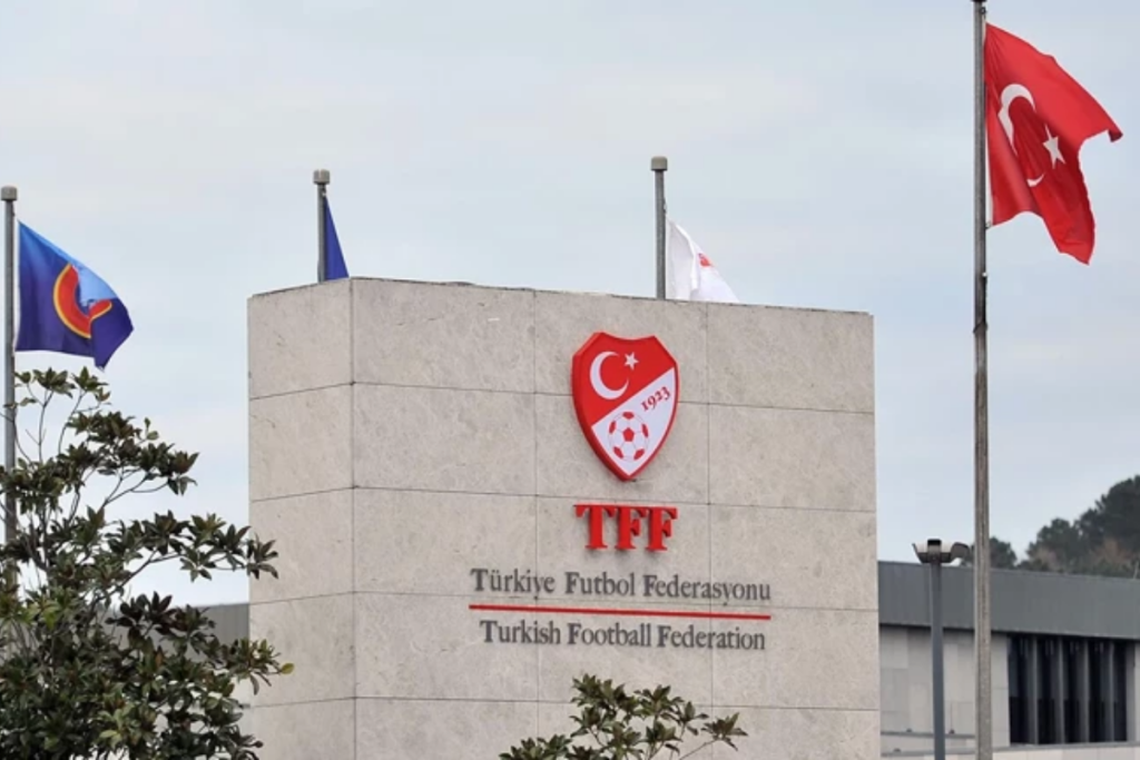 montellanin yardimcisi dahil 297 antrenor bahisten pfdkya sevk edildi jZPhuEqt