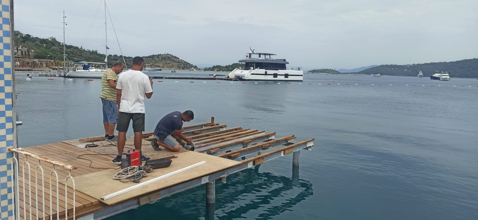 muglanin turizm merkezleri adeta kacak yapi cenneti cikti fethiyede 7 binden fazla bodrumda ise C2cIBQ2F