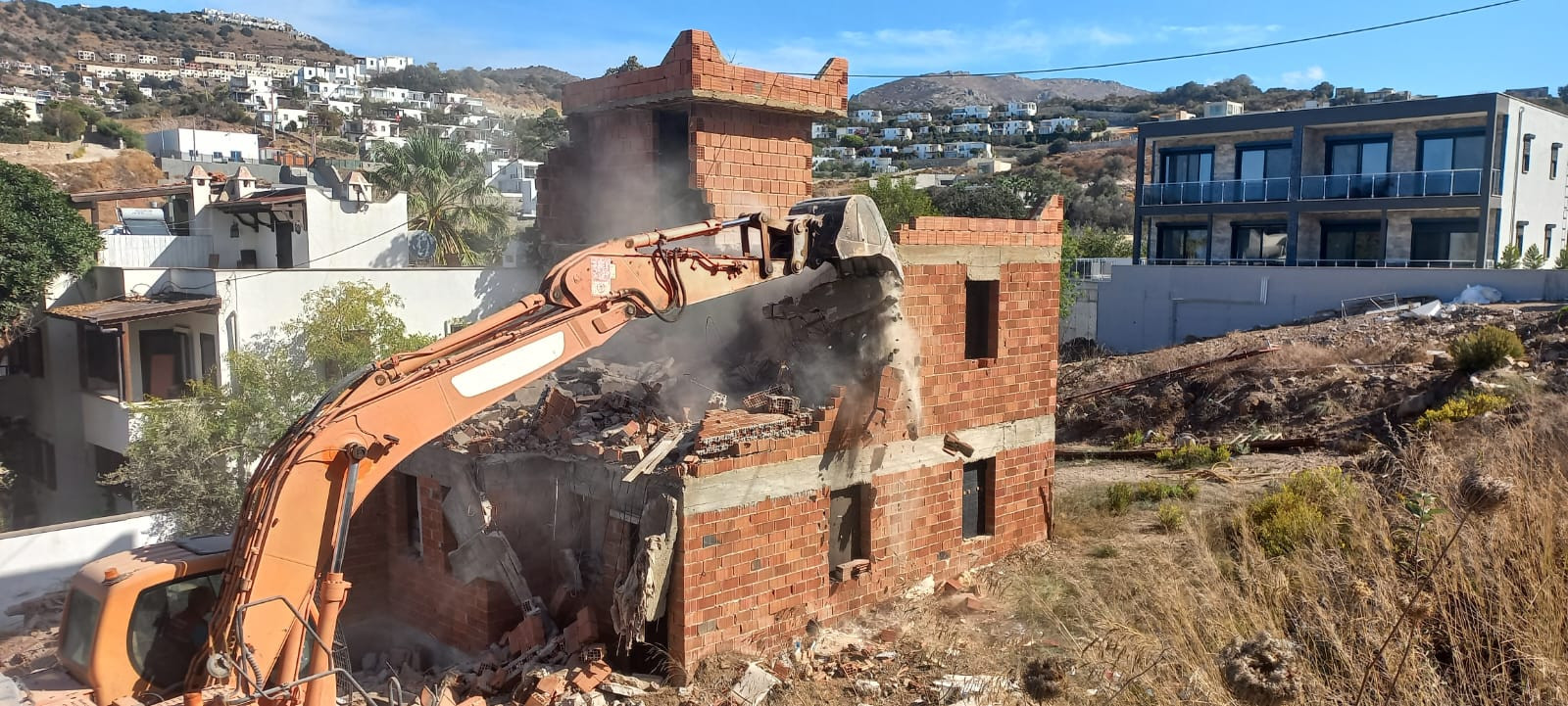 muglanin turizm merkezleri adeta kacak yapi cenneti cikti fethiyede 7 binden fazla bodrumda ise C6sHFTV5