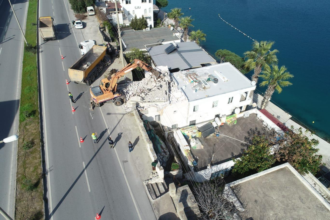 muglanin turizm merkezleri adeta kacak yapi cenneti cikti fethiyede 7 binden fazla bodrumda ise dLqKbftD