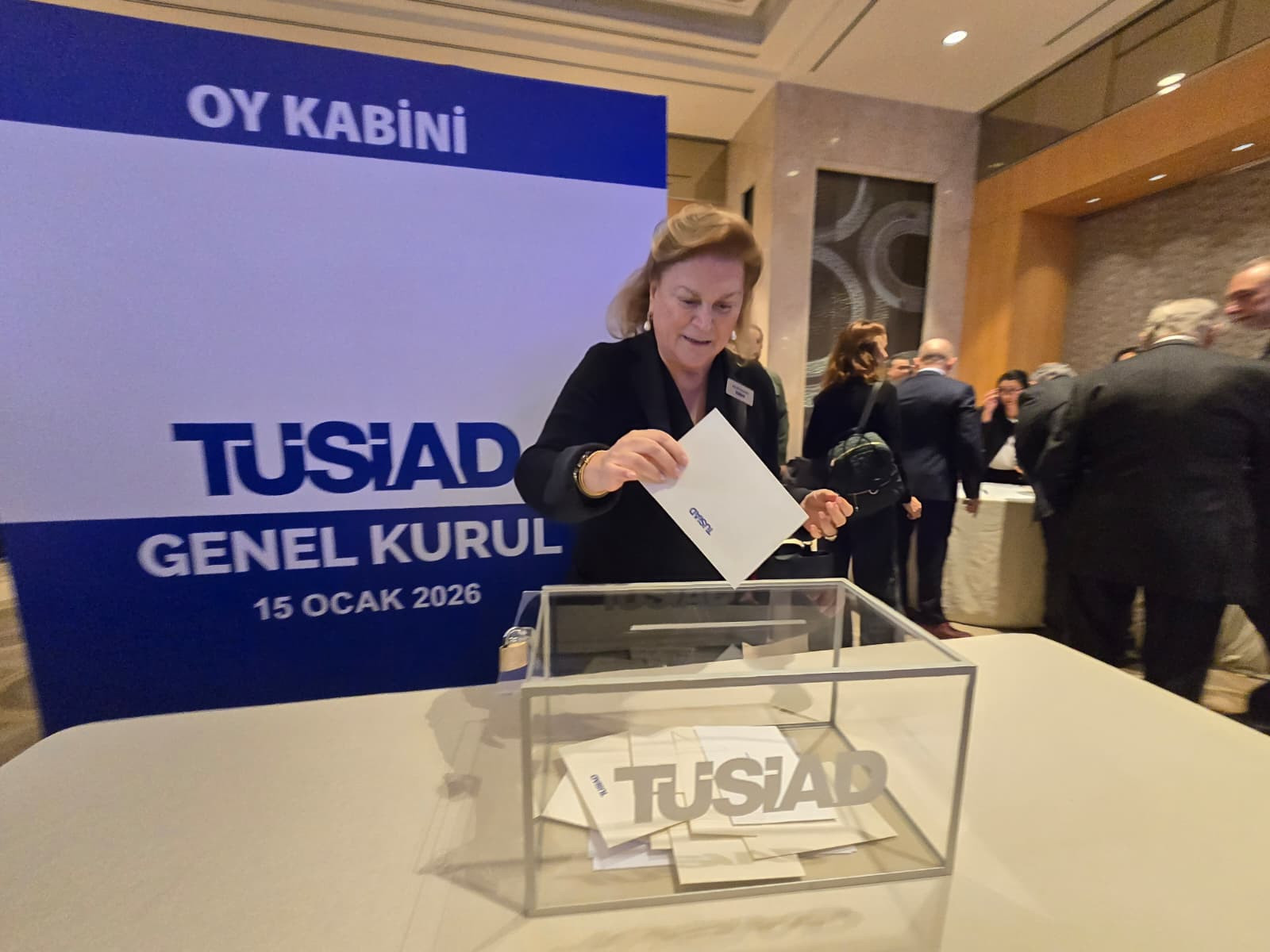 nazim hikmetin dizelerinin damga vurdugu bir patronlar kulubu tusiadin genel kurulundan notlar 4 AvIKgQnB