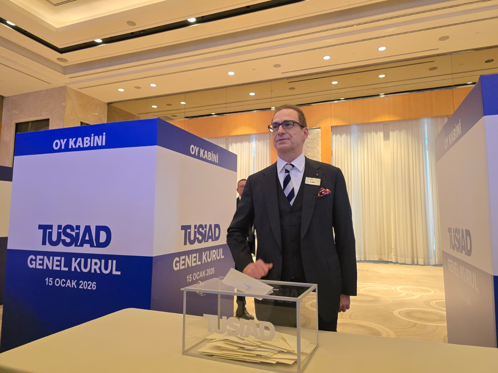 nazim hikmetin dizelerinin damga vurdugu bir patronlar kulubu tusiadin genel kurulundan notlar 6 LAdY2HzH