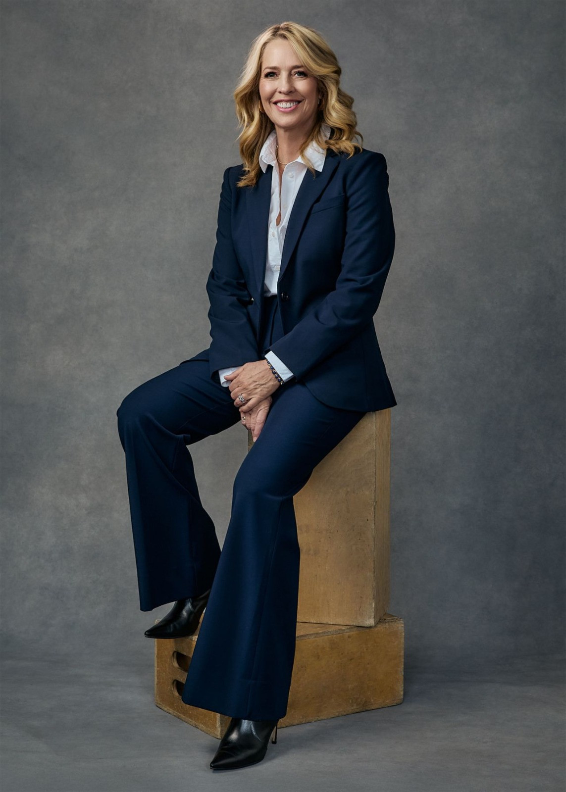 perakendenin onde gelen sirketlerinden gap eglence islerinden sorumlu bir pozisyon yaratti ve basina paramountun