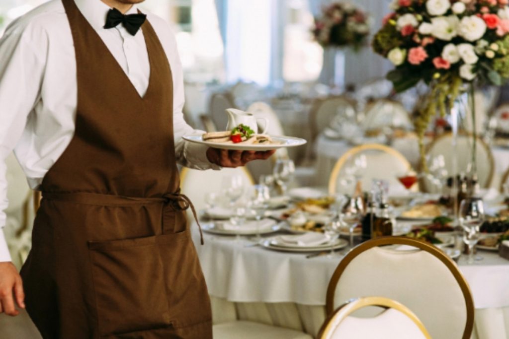 restoranlarda kuver ve servis ucretleri faturanin yuzde 30una kadar cikti a239hlBq