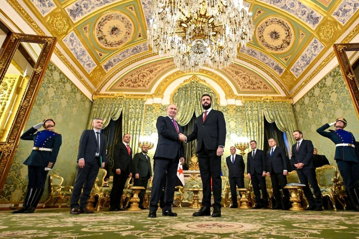 Rusya lideri Putin, Moskova'da ağırladığı Suriye Cumhurbaşkanı Şara'yı tebrik etti, Suriye'nin toprak bütünlüğünü desteklediğini söyledi 2 rusya lideri putin moskovada agirladigi suriye cumhurbaskani sarayi tebrik etti suriyenin toprak butunlugunu destekledigini My2UdaNE