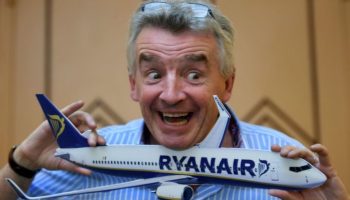 ryanair ceosu michael olearyden maas cikisi siyasetcilere en az 1 milyon sterlin maas verilmeli hfi4TTBn