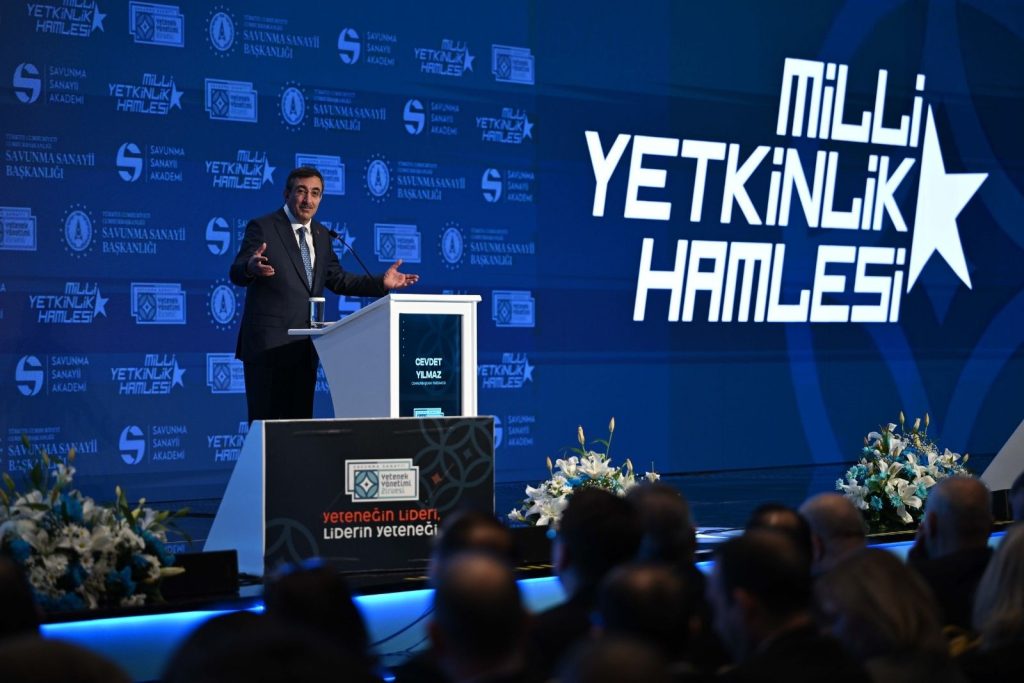 savunma sanayisindeki yetenek yonetimi icin zirve toplandi savunma sanayi ihracati ilk kez cift haneli OHfwjNHh