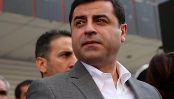 selahattin demirtasa cumhurbaskanina hakaret sucundan 1 yil 5 ay 15 gun hapis cezasi u5fnR2Rj